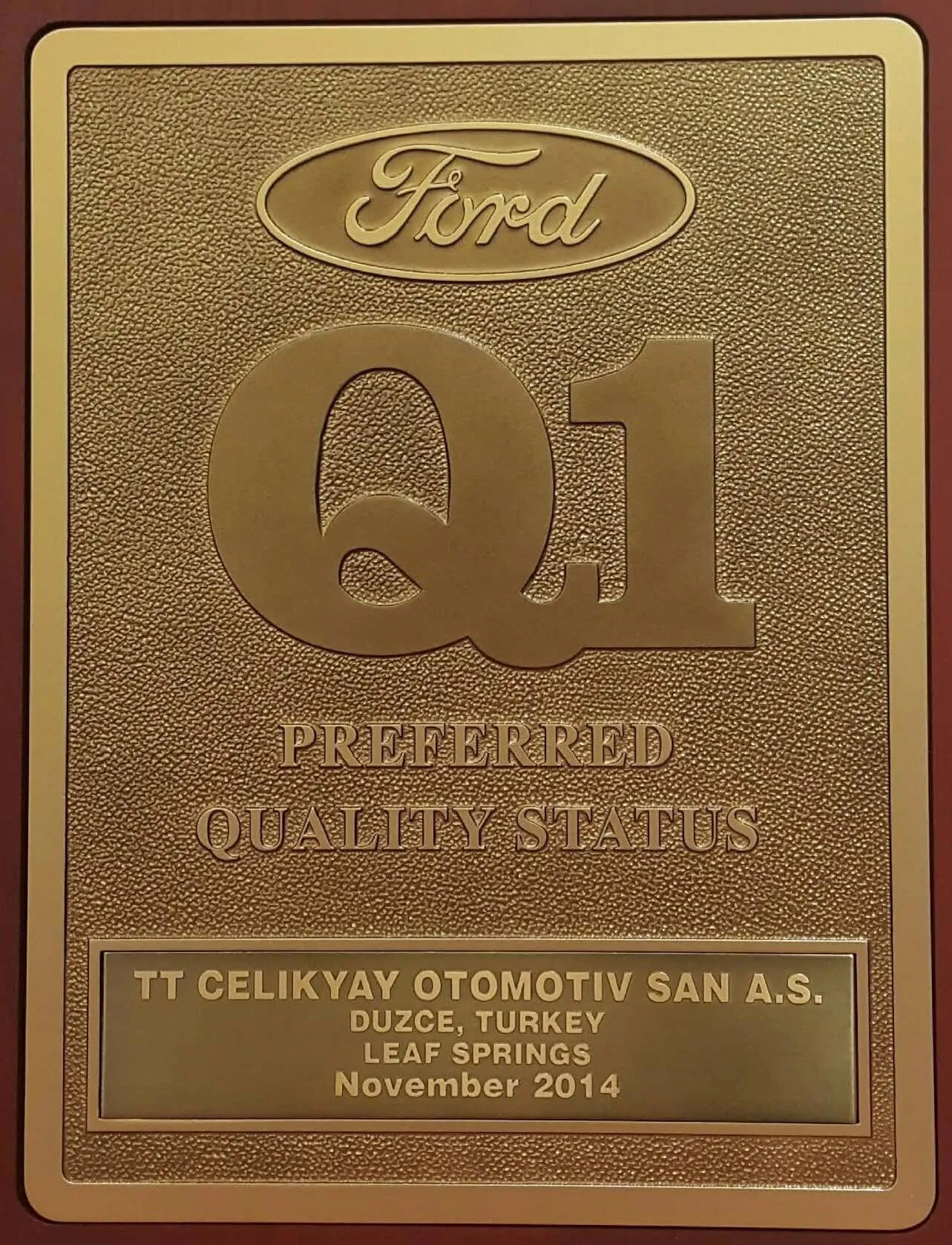 Ford Q1 tercih edilen kalite statüsü plaketi